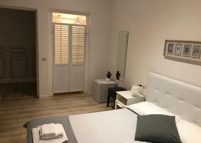 Spazio Cavour 3* Rzym