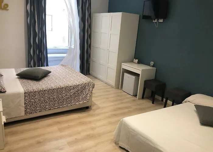 Spazio Cavour Pensión Roma